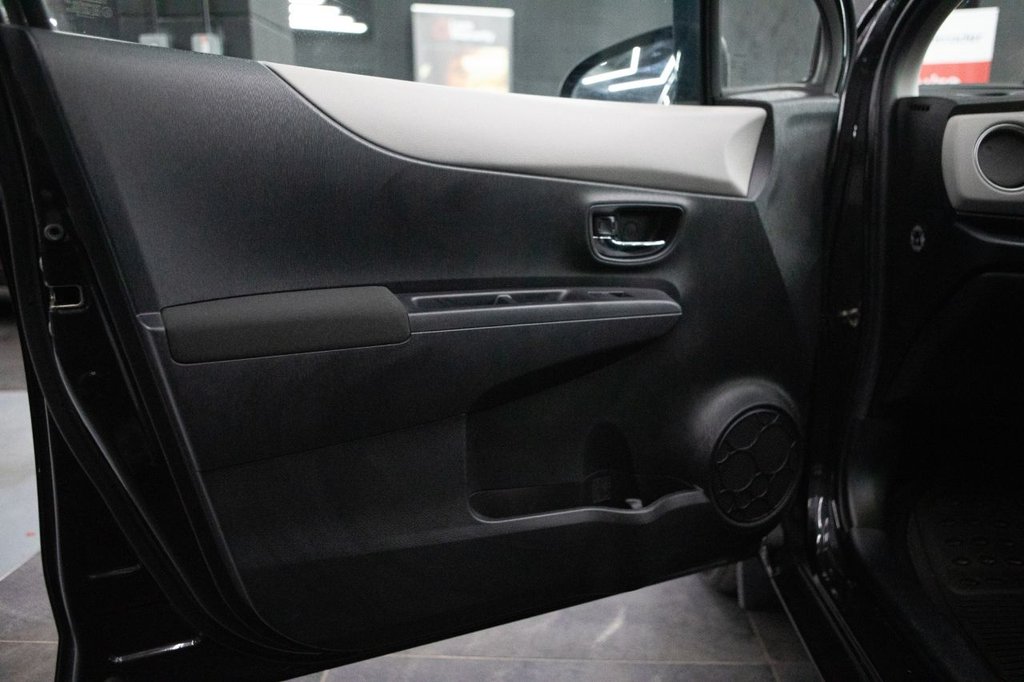 Used Toyota Yaris 2013 for sale - 78049545: Photo 50