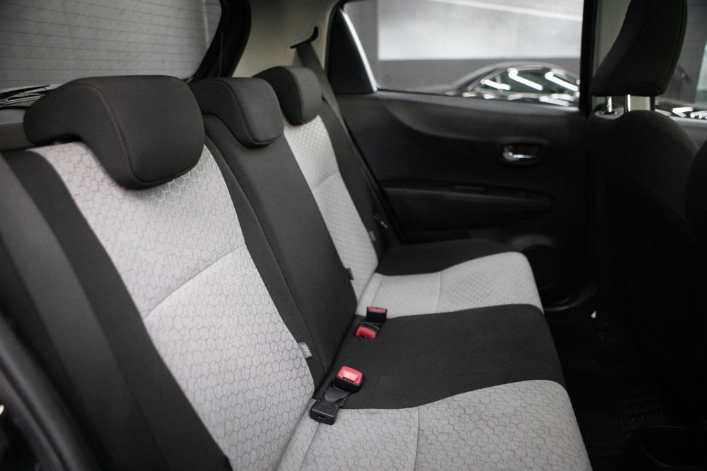 Used Toyota Yaris 2013 for sale - 78049545: Photo 8