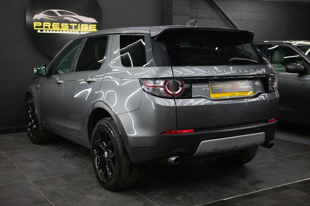 Used Land Rover Discovery Sport 2016 for sale - 77764589: Photo 2