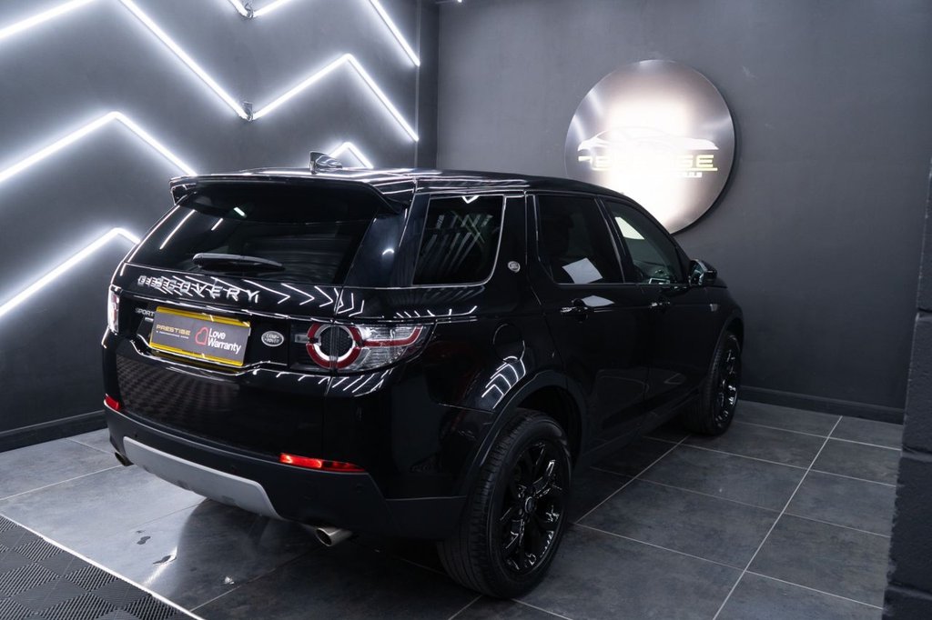 Used Land Rover Discovery Sport 2016 for sale - 78181618: Photo 4