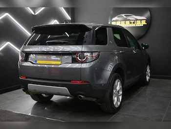 Used Land Rover Discovery Sport 2017 for sale - 78414292: Photo