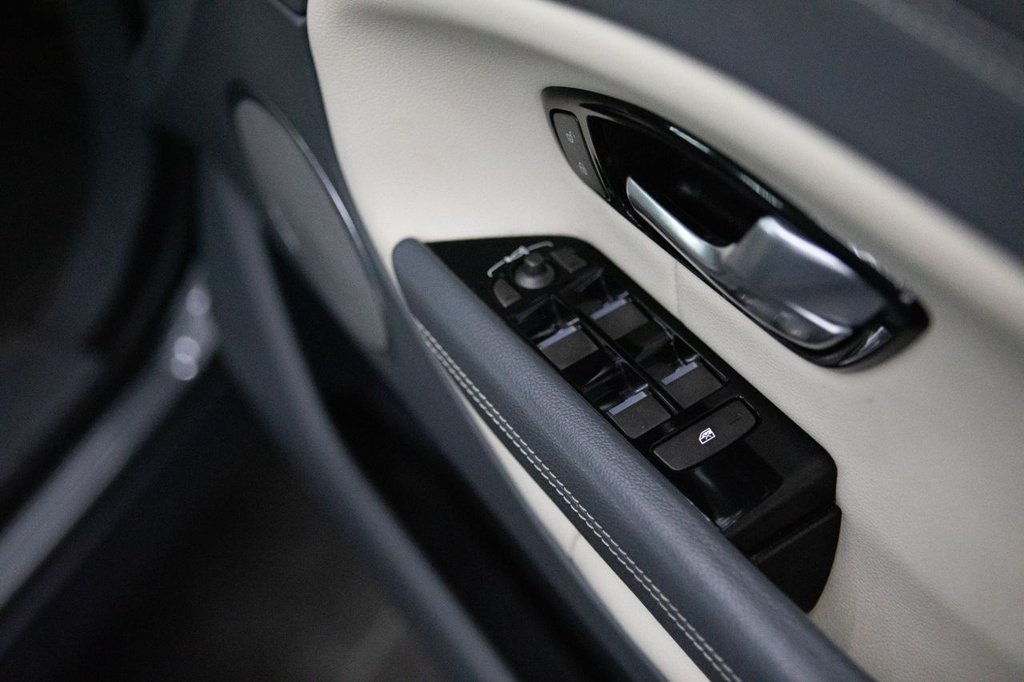 Used Land Rover Range Rover Evoque 2018 for sale - 77884938: Photo 15