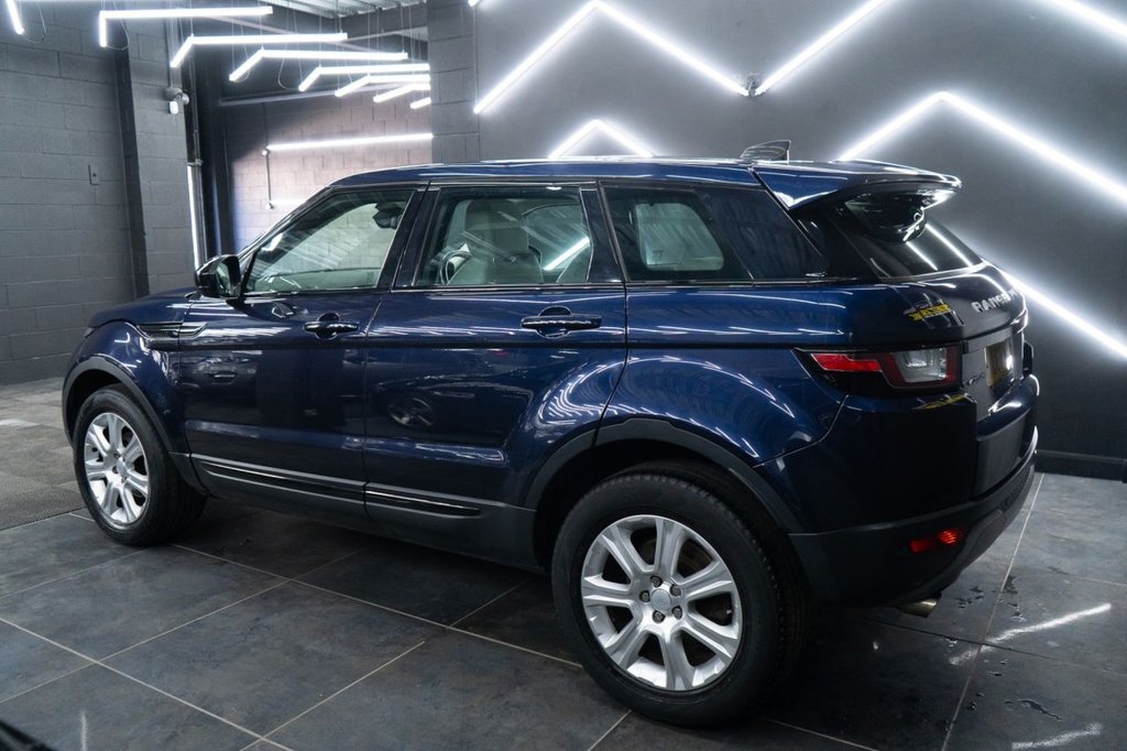 Used Land Rover Range Rover Evoque 2018 for sale - 77884938: Photo 44