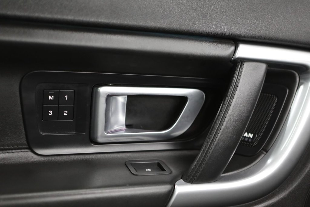 Used Land Rover Discovery Sport 2017 for sale - 77764590: Photo 41