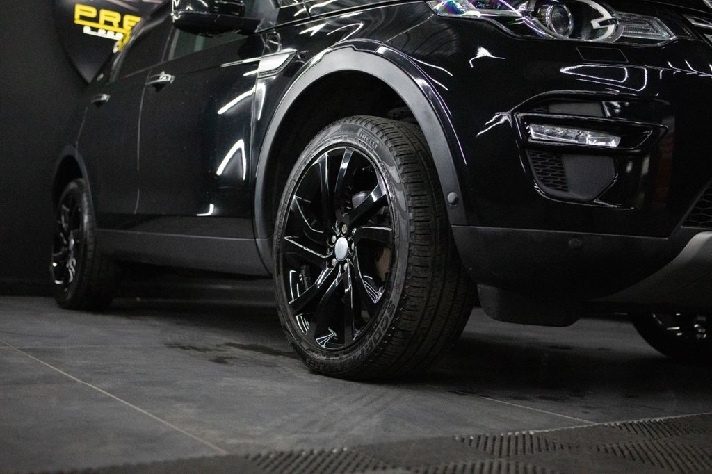 Used Land Rover Discovery Sport 2017 for sale - 77780326: Photo 17