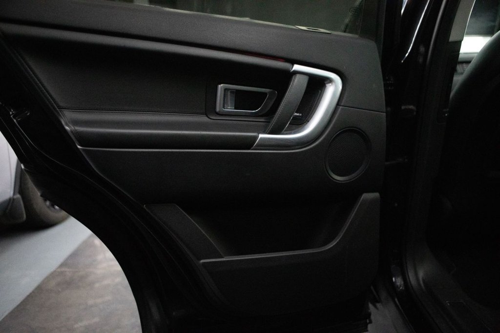 Used Land Rover Discovery Sport 2017 for sale - 77780326: Photo 18