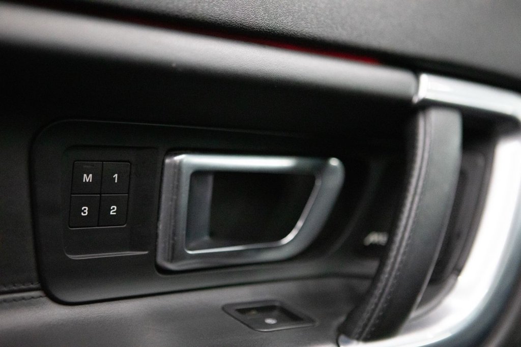 Used Land Rover Discovery Sport 2017 for sale - 77780326: Photo 20