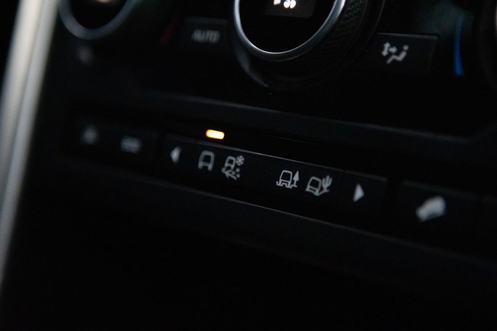 Used Land Rover Discovery Sport 2017 for sale - 77780326: Photo 38