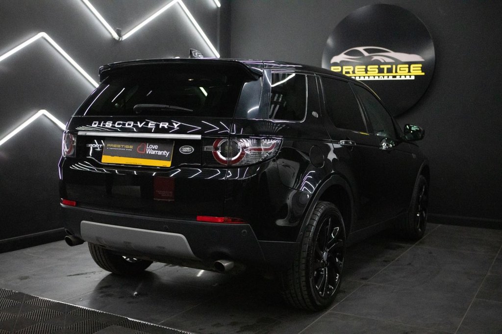 Used Land Rover Discovery Sport 2017 for sale - 77780326: Photo 4