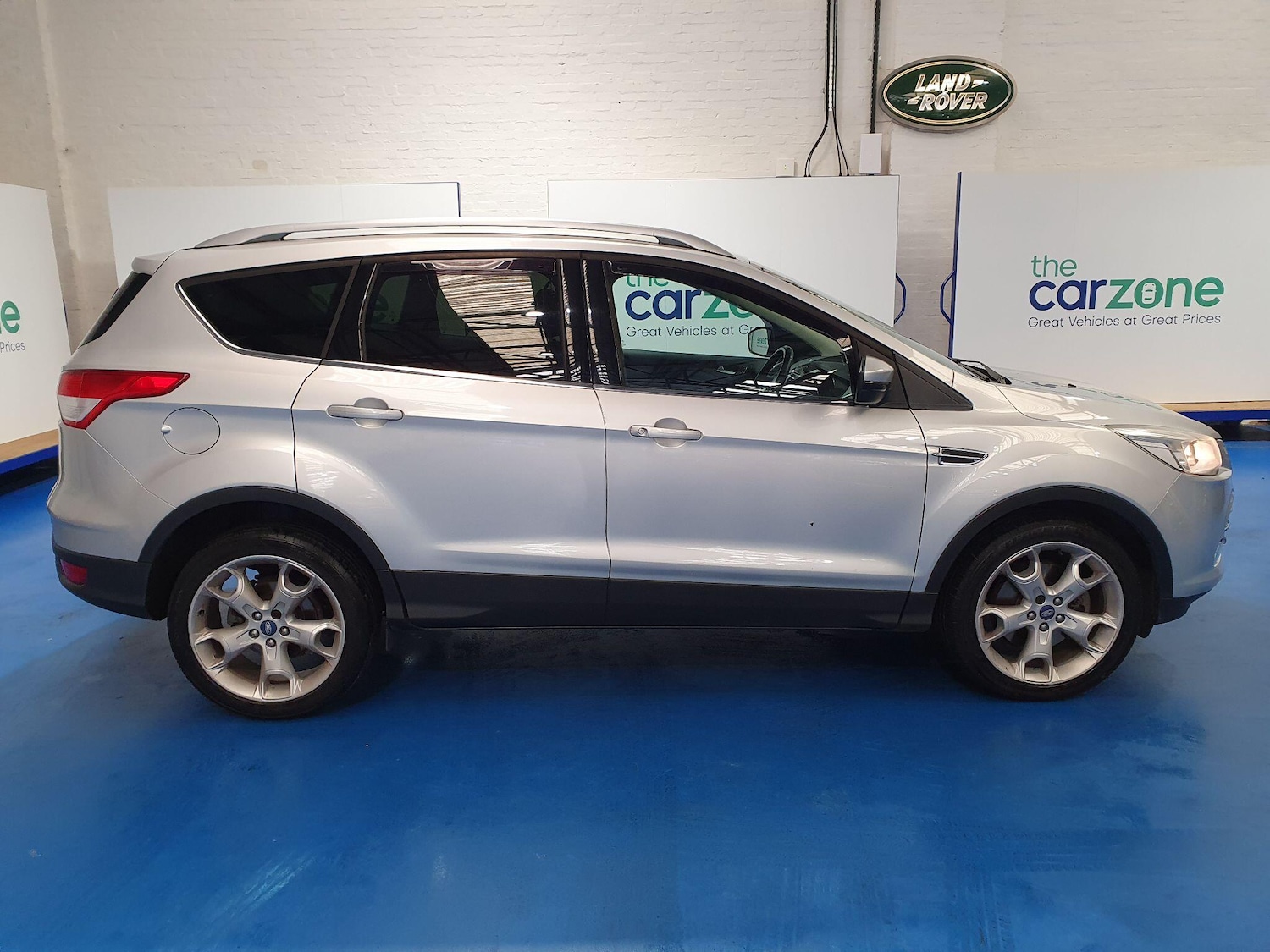 Used Ford Kuga 2013 for sale - 77657801: Photo 2