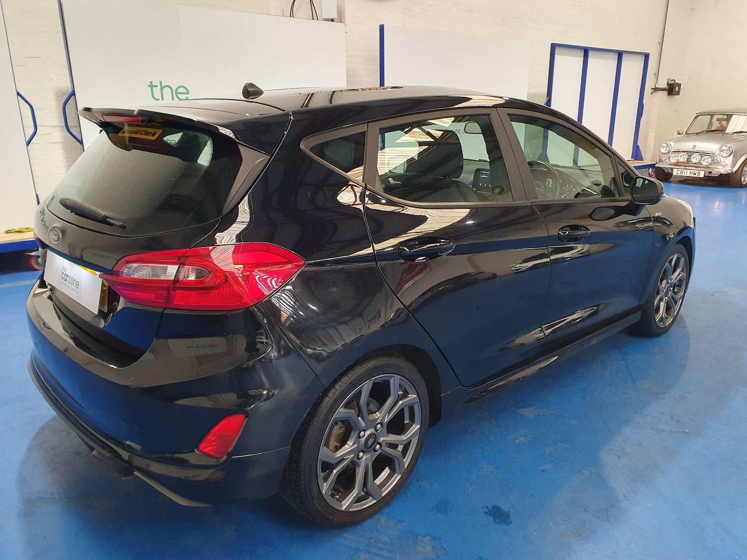 Used Ford Fiesta 2018 for sale - 76327231: Photo 3