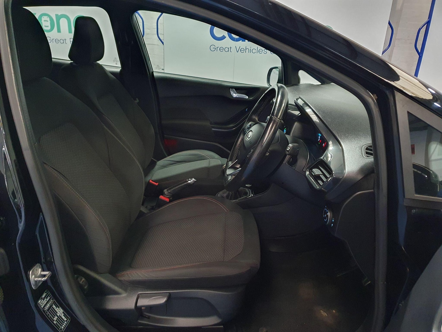 Used Ford Fiesta 2018 for sale - 76327231: Photo 9