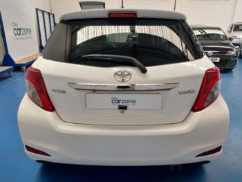 Used Toyota Yaris 2012 for sale - 75145150: Photo