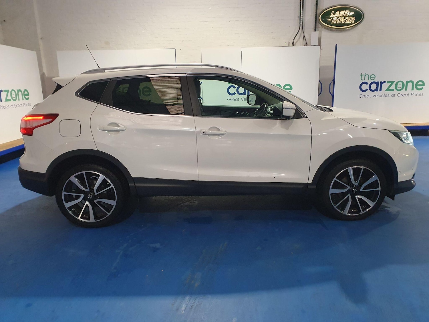 Used Nissan Qashqai for sale - 77279768: Photo 2