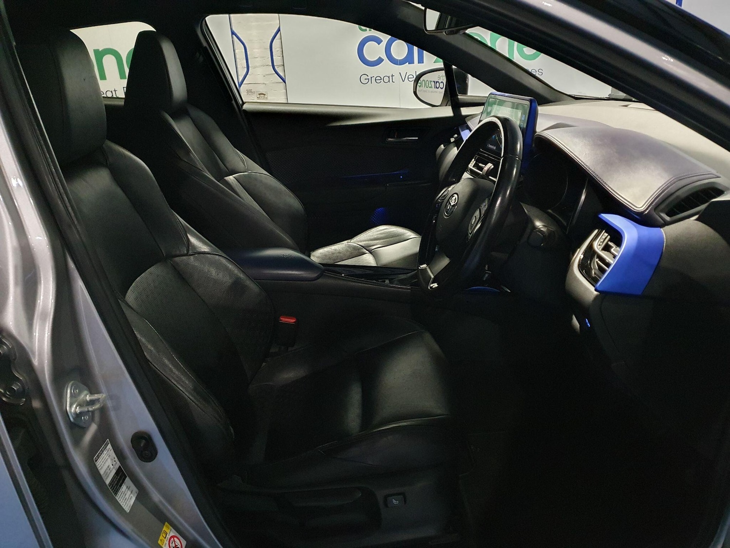 Used Toyota C-HR 2017 for sale - 76620462: Photo 14