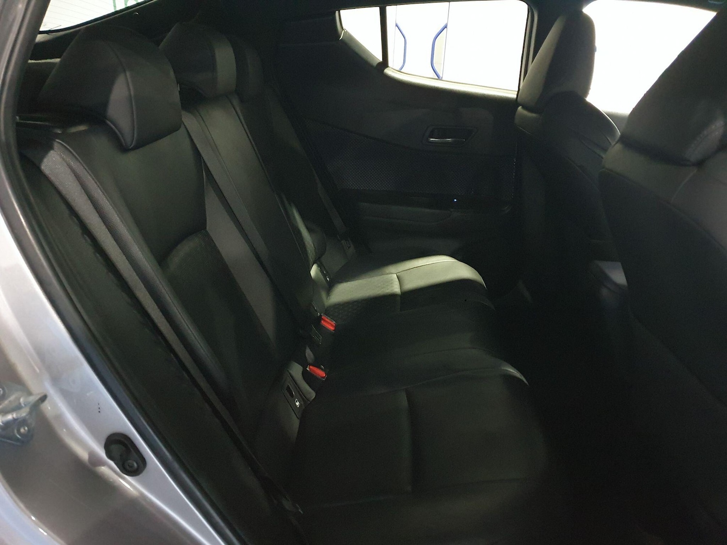 Used Toyota C-HR 2017 for sale - 76620462: Photo 15