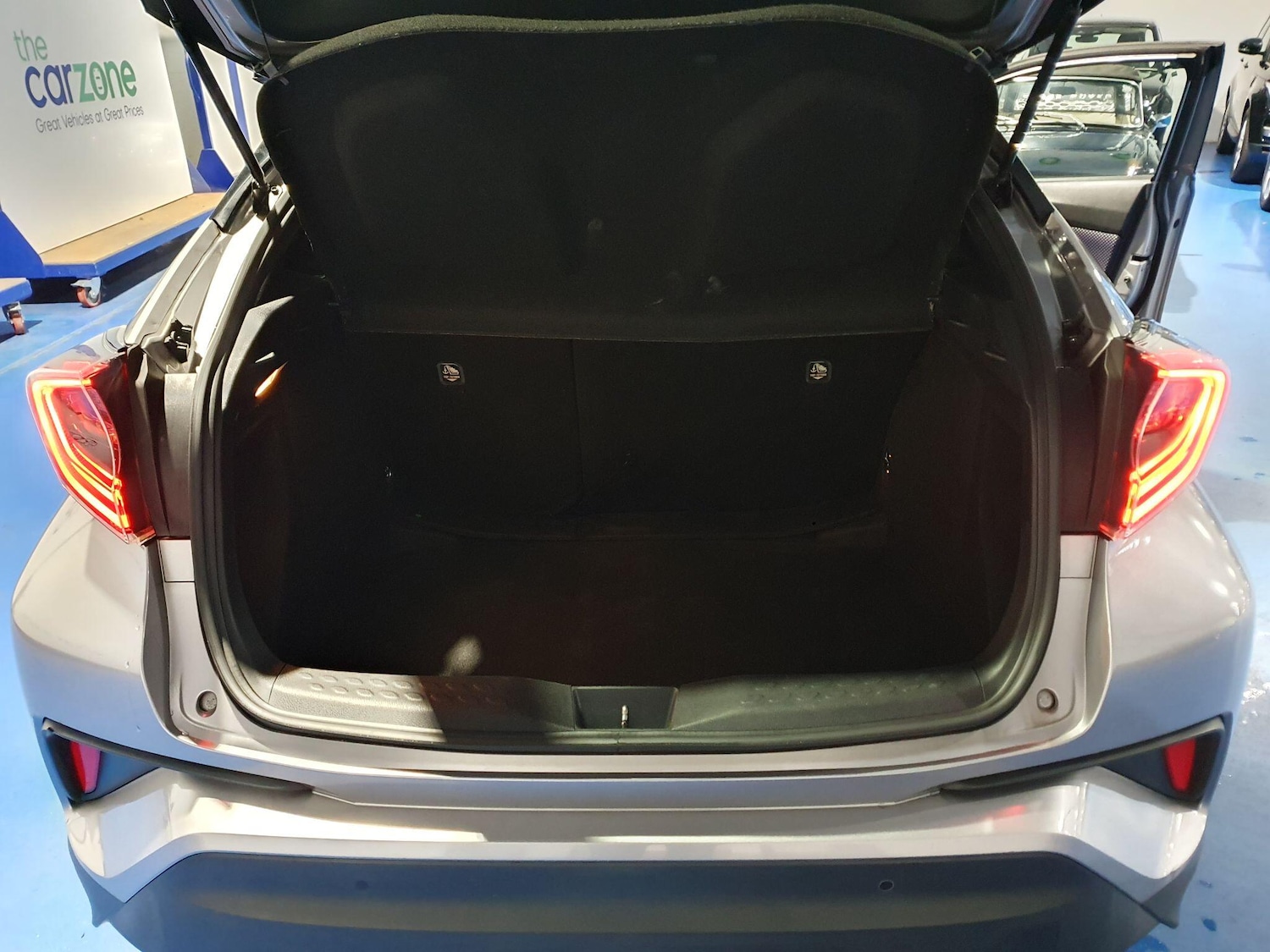 Used Toyota C-HR 2017 for sale - 76620462: Photo 16