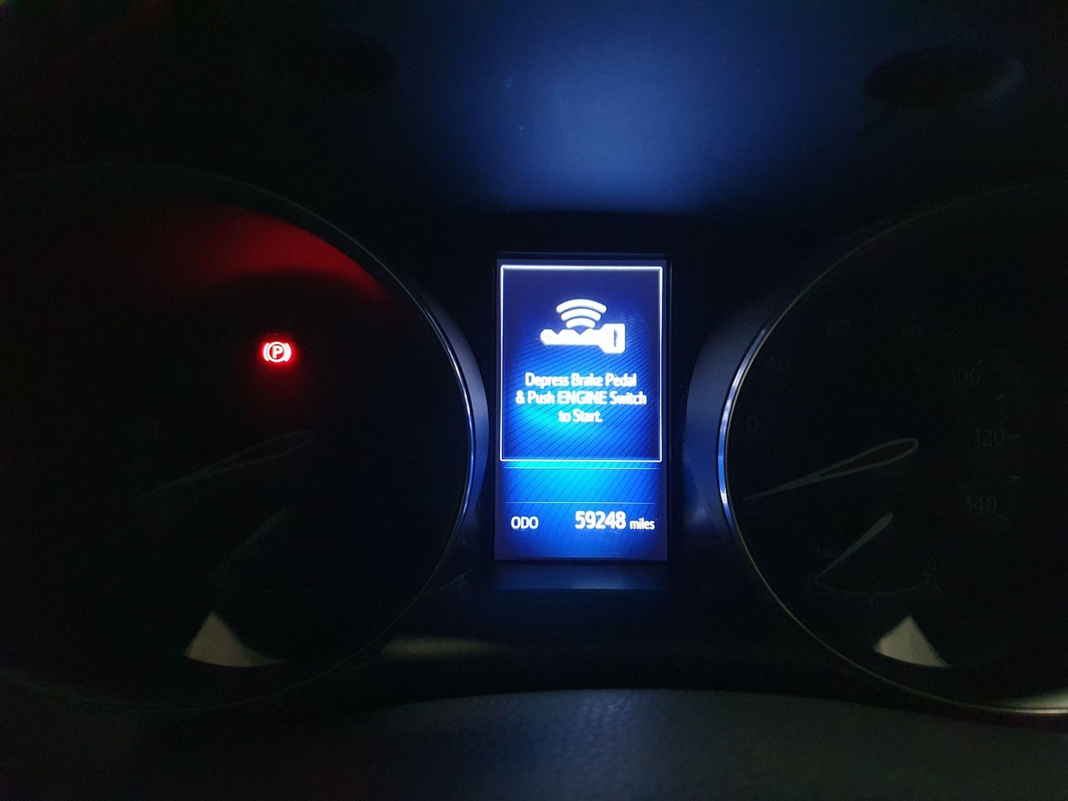 Used Toyota C-HR 2017 for sale - 76620462: Photo 9