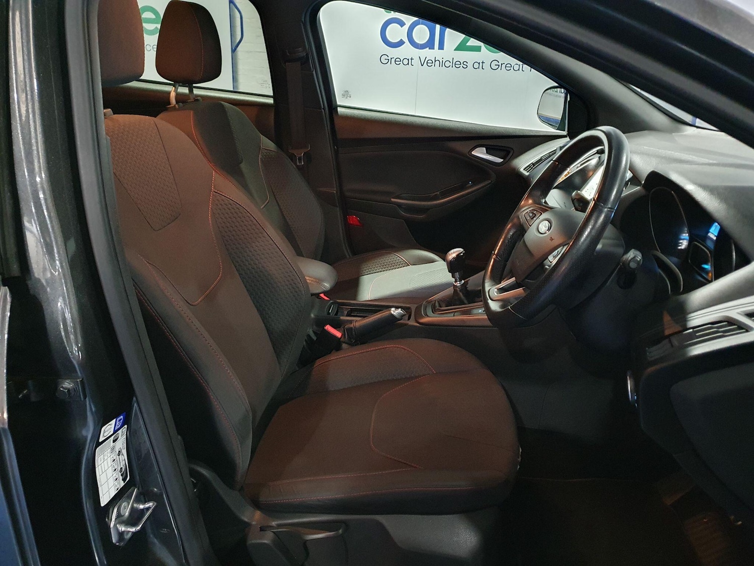 Used Ford Focus 2017 for sale - 77696095: Photo 9