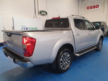 Used Nissan Navara 2018 for sale - 77769355: Photo