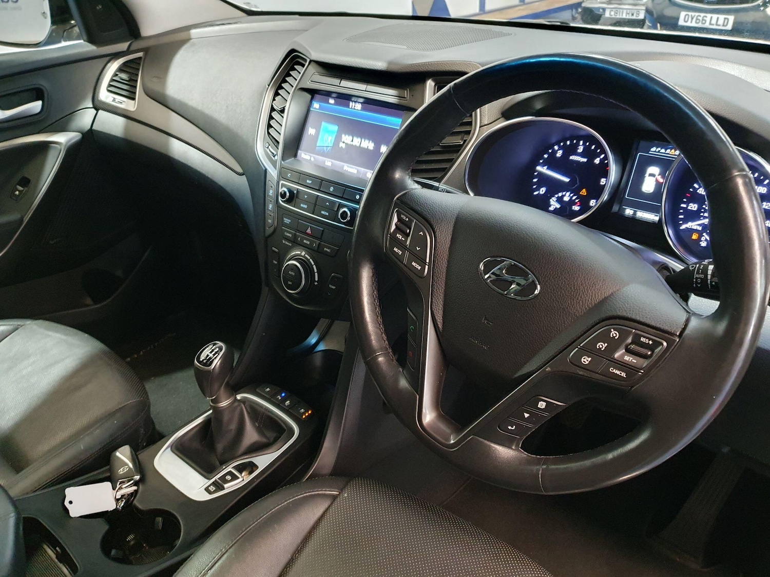 Used Hyundai Santa Fe 2016 for sale - 76996918: Photo 11