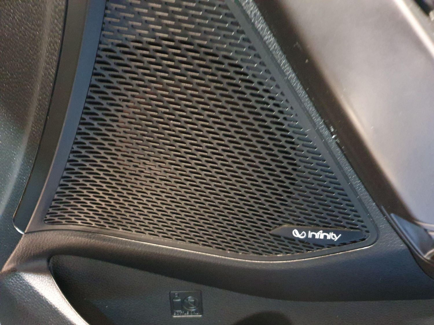 Used Hyundai Santa Fe 2016 for sale - 76996918: Photo 15