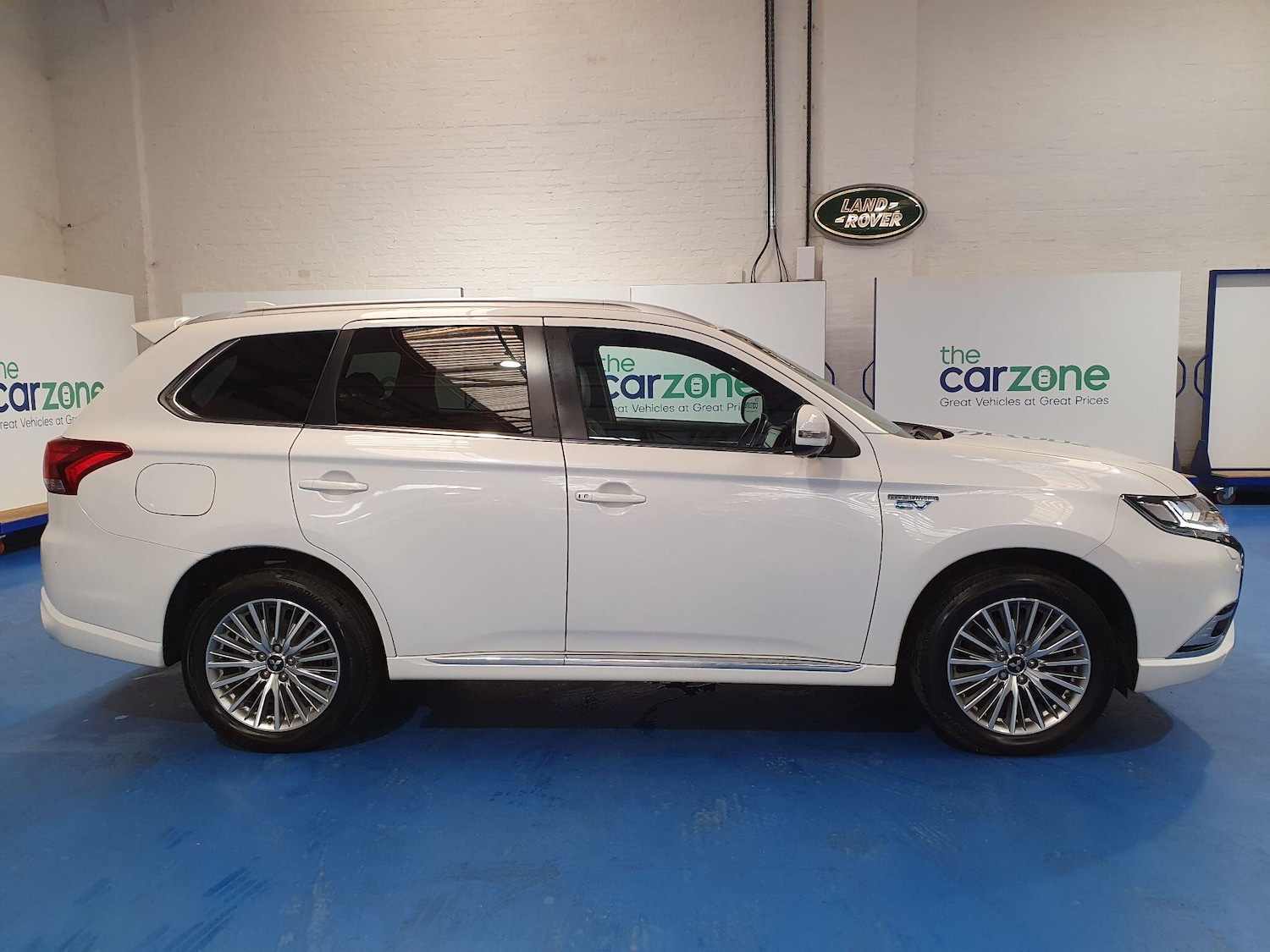 Used Mitsubishi Outlander 2018 for sale - 78046875: Photo 2