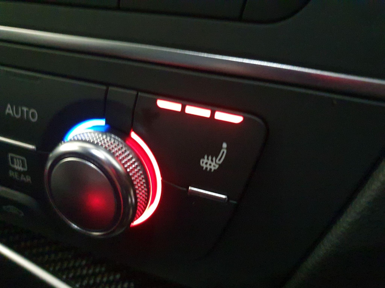 Used Audi RS6 Avant 2015 for sale - 76389338: Photo 12