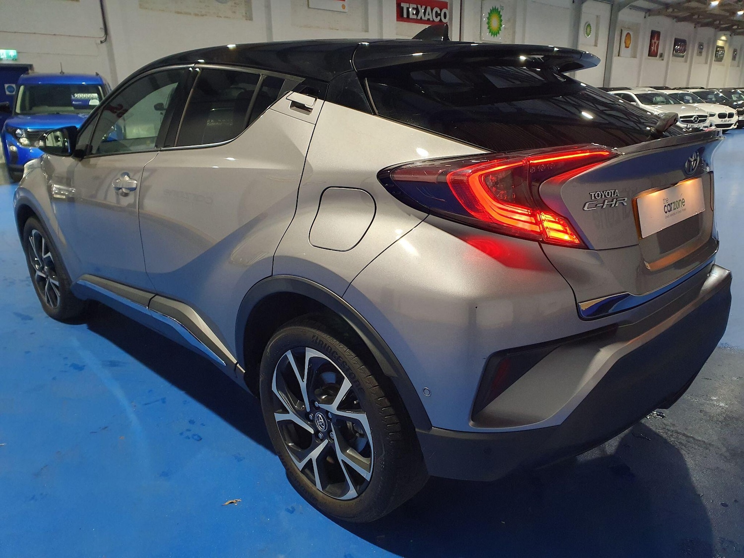 Used Toyota C-HR 2017 for sale - 76965395: Photo 5