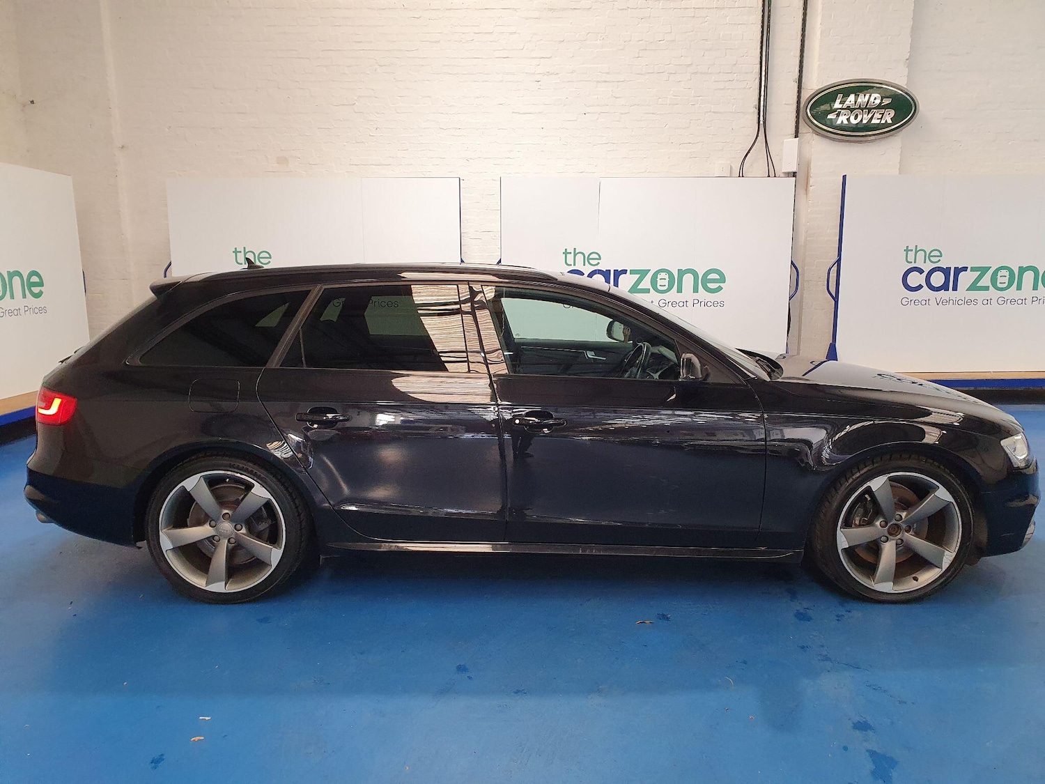 Used Audi A4 2014 for sale - 76473642: Photo 2