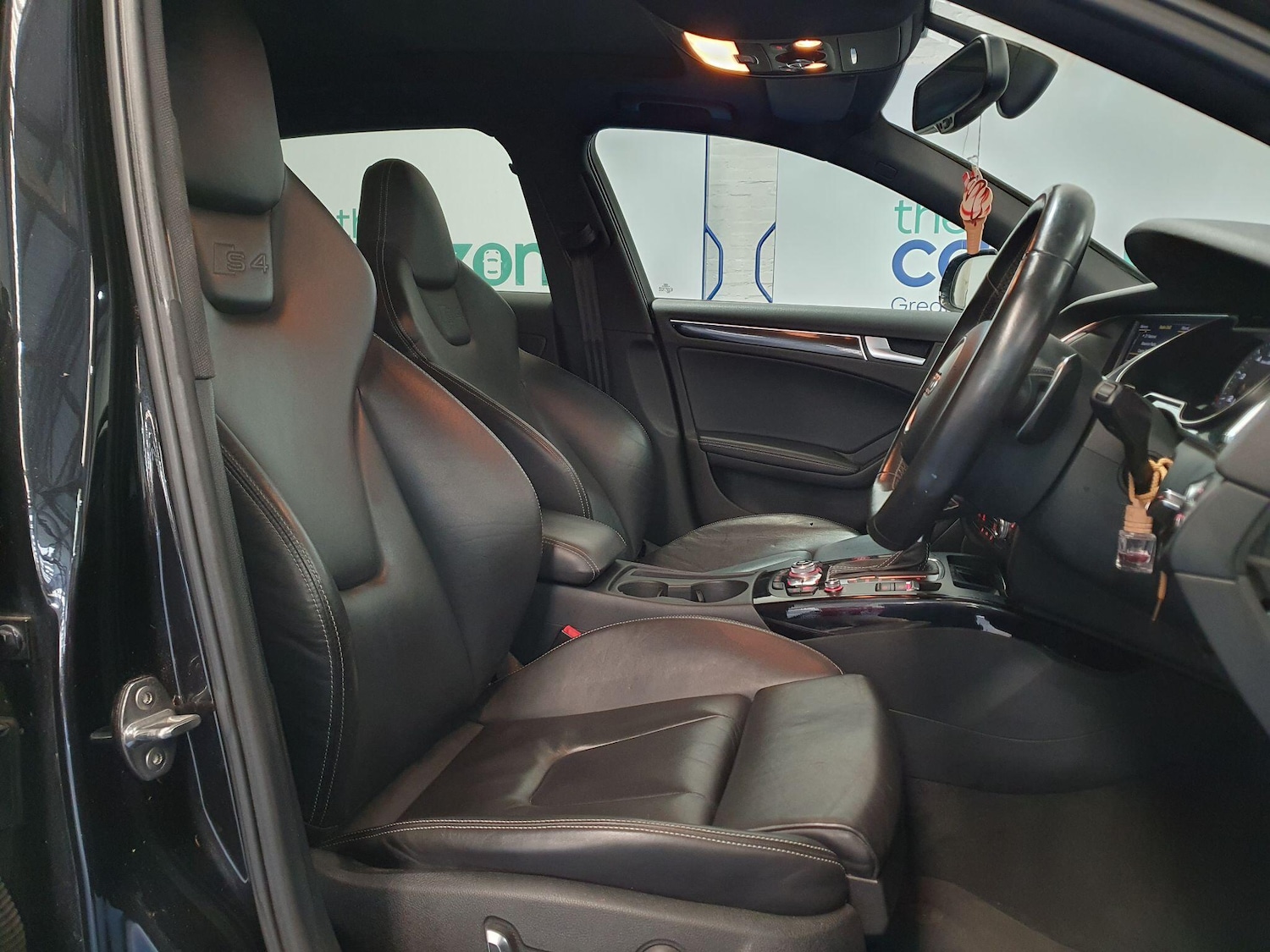 Used Audi A4 2014 for sale - 76473642: Photo 8