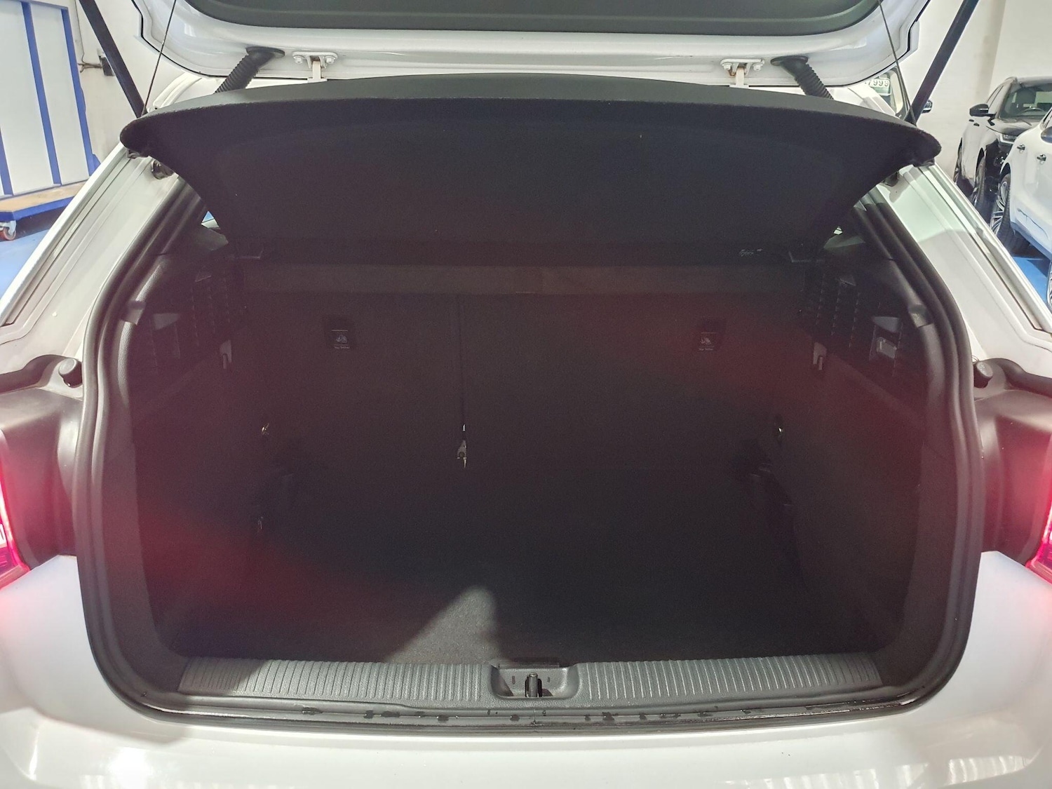 Used Audi Q2 2017 for sale - 76612736: Photo 13