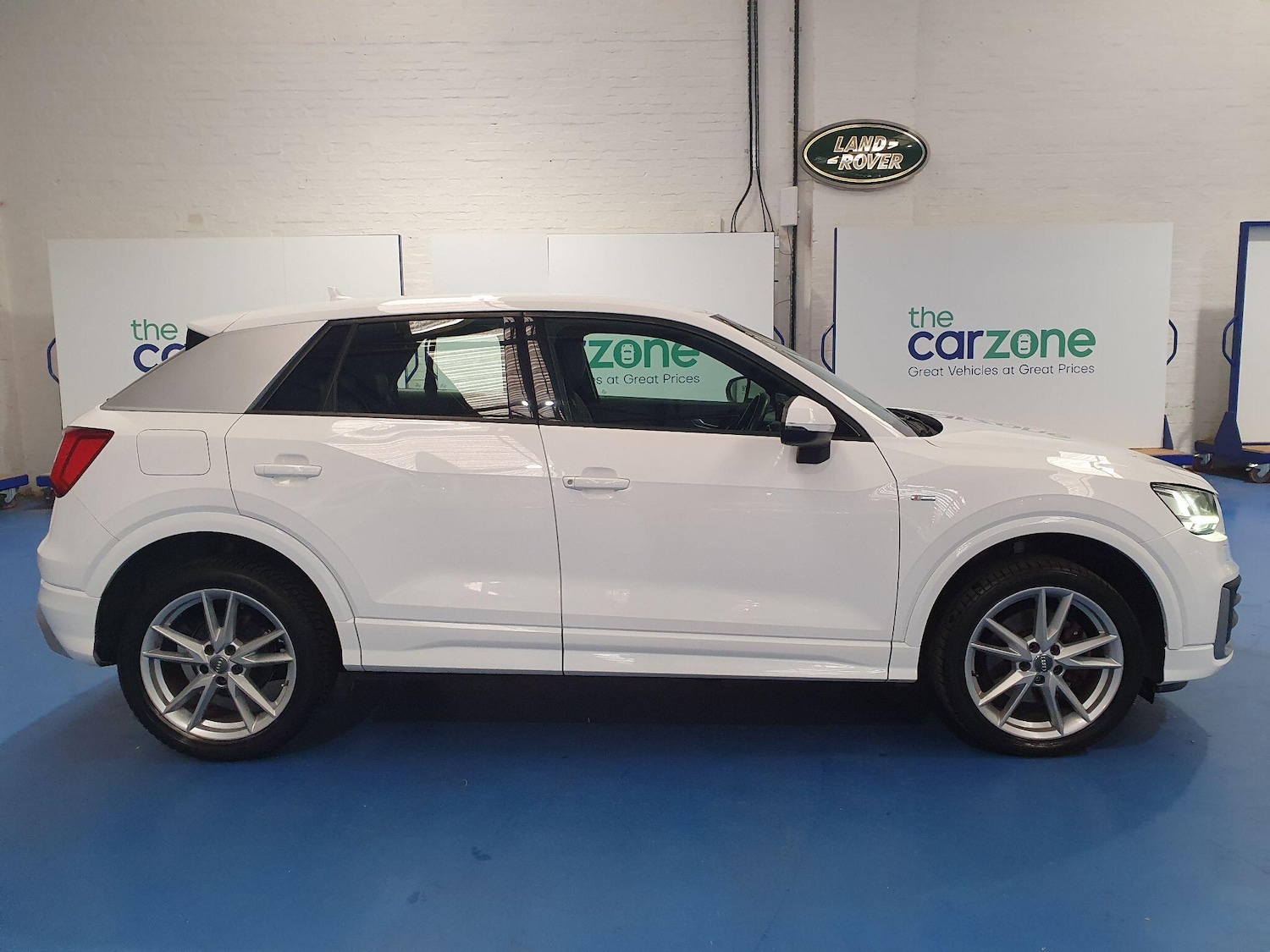 Used Audi Q2 2017 for sale - 76612736: Photo 2