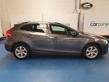 Used Volvo V40 Cross Country 2014 for sale - 75430691: Photo