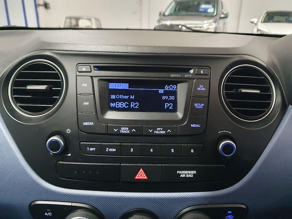 Used Hyundai i10 2014 for sale - 76270725: Photo 11