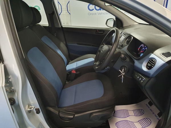 Used Hyundai i10 2014 for sale - 76270725: Photo 9