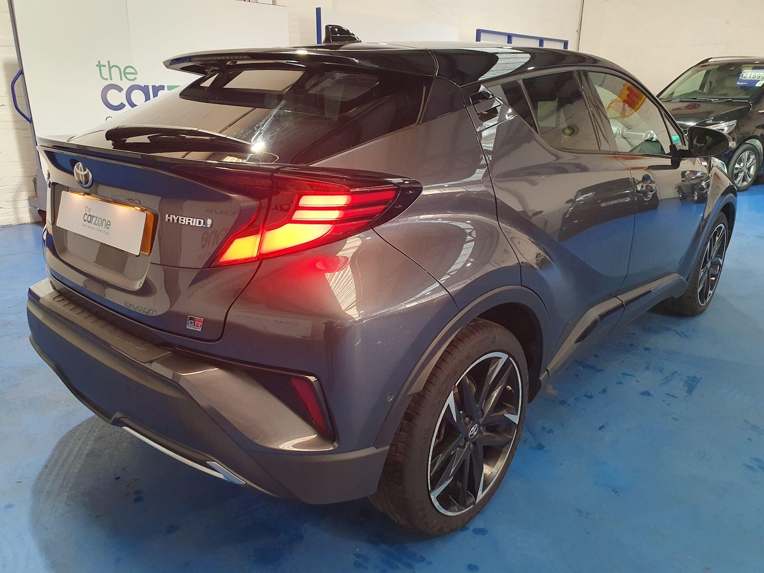 Used Toyota C-HR 2021 for sale - 77066481: Photo 3