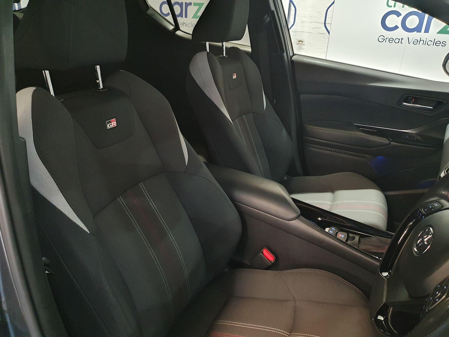 Used Toyota C-HR 2021 for sale - 77066481: Photo 9