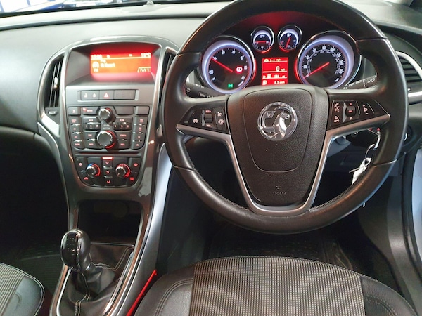 Used Vauxhall Astra 2012 for sale - 76259492: Photo 10