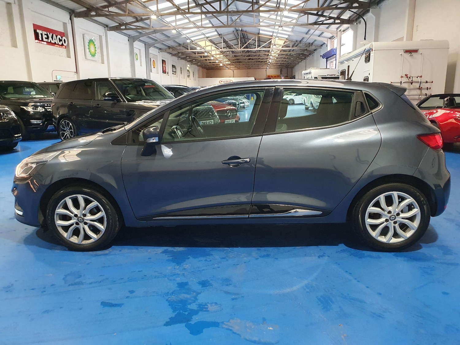 Used Renault Clio 2017 for sale - 77469192: Photo 6