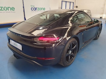 Used Porsche Cayman 2018 for sale - 79145983: Photo