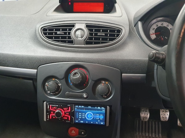 Used Renault Clio 2012 for sale - 75707915: Photo 15