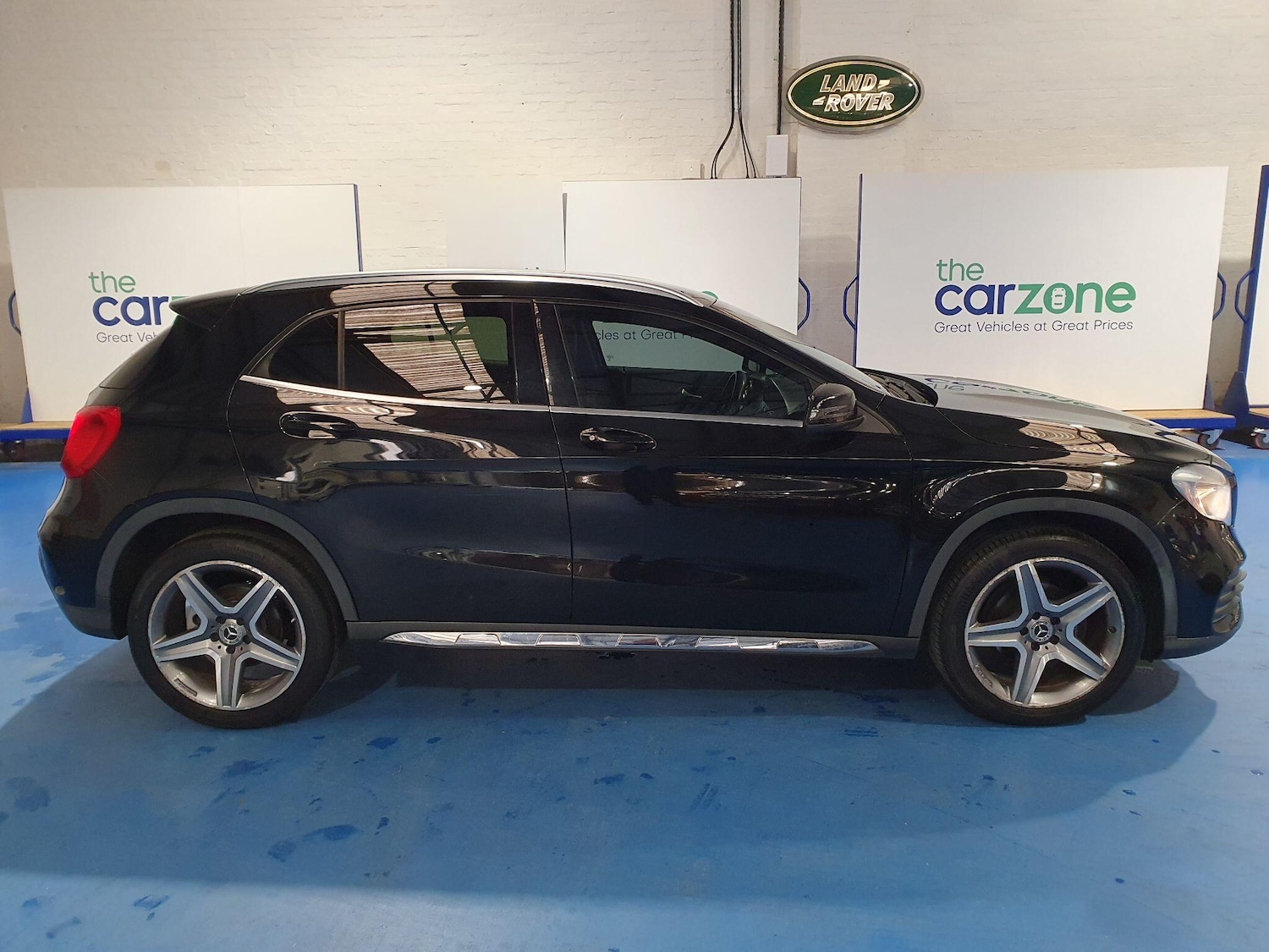 Used Mercedes-Benz GLA 2019 for sale - 77598950: Photo 2