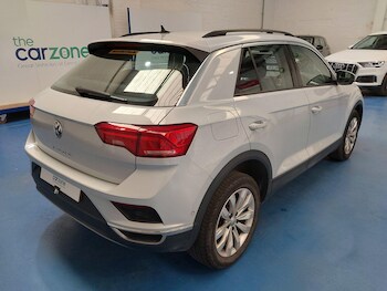 Used Volkswagen T-Roc 2019 for sale - 75145132: Photo