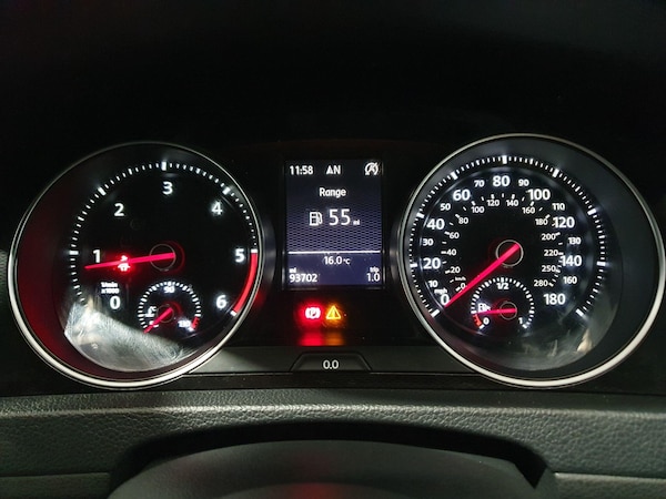Used Volkswagen Golf 2016 for sale - 76200579: Photo 10