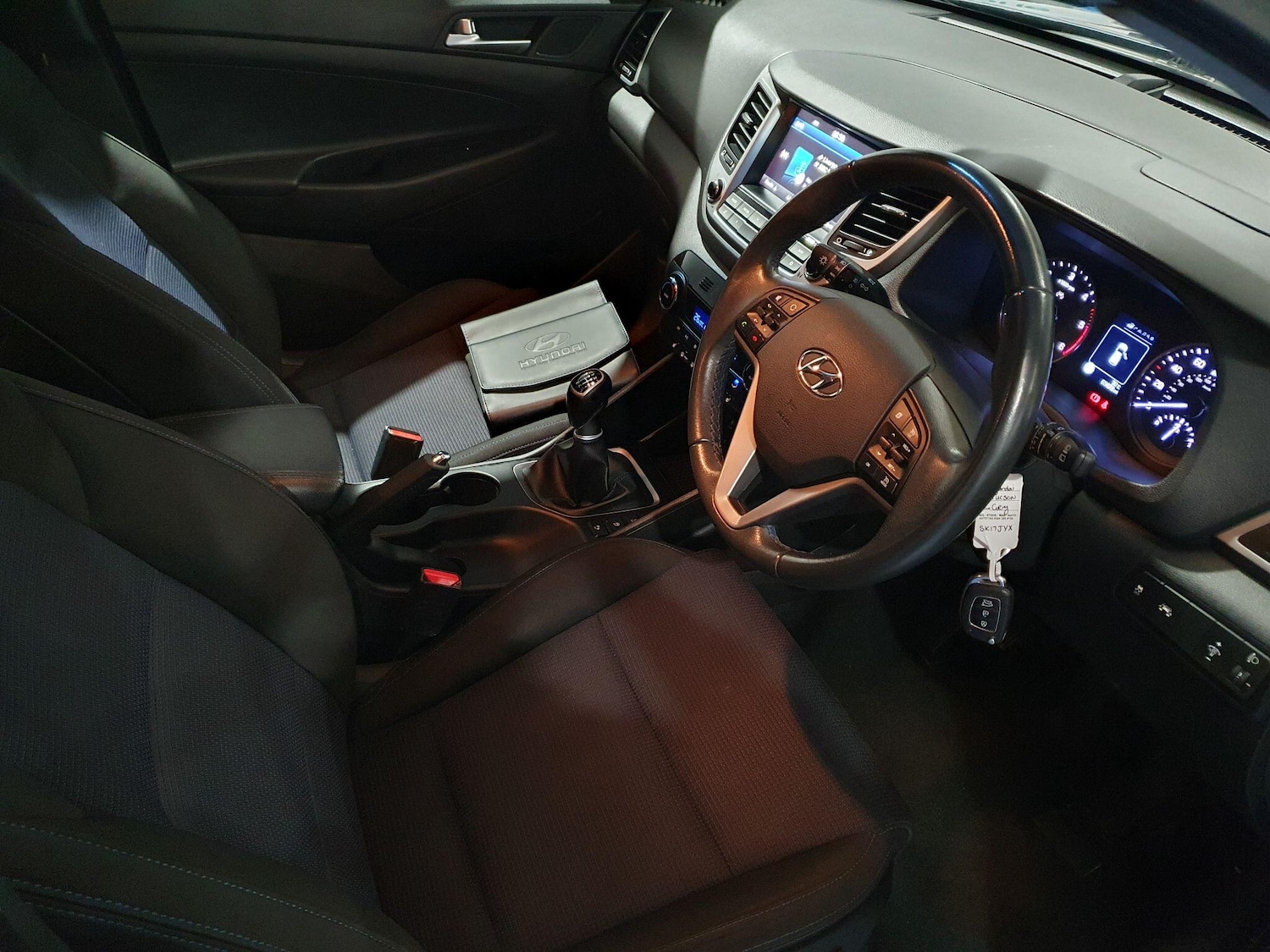 Used Hyundai TUCSON 2017 for sale - 77969932: Photo 11