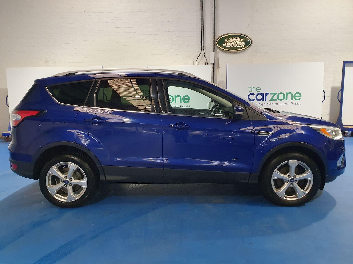 Used Ford Kuga 2017 for sale - 76549601: Photo 2