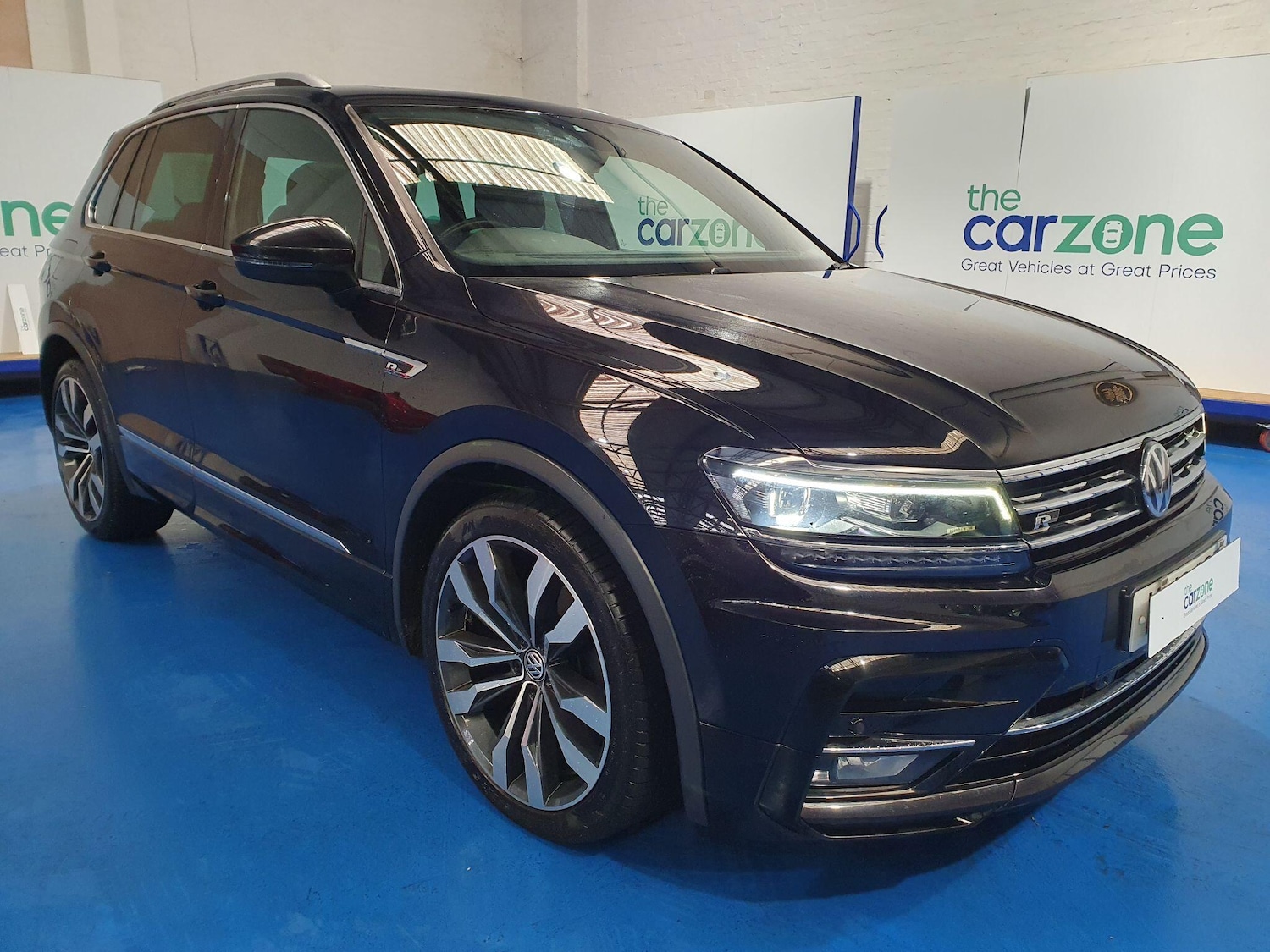 Used Volkswagen Tiguan 2018 for sale - 76898876: Photo 1