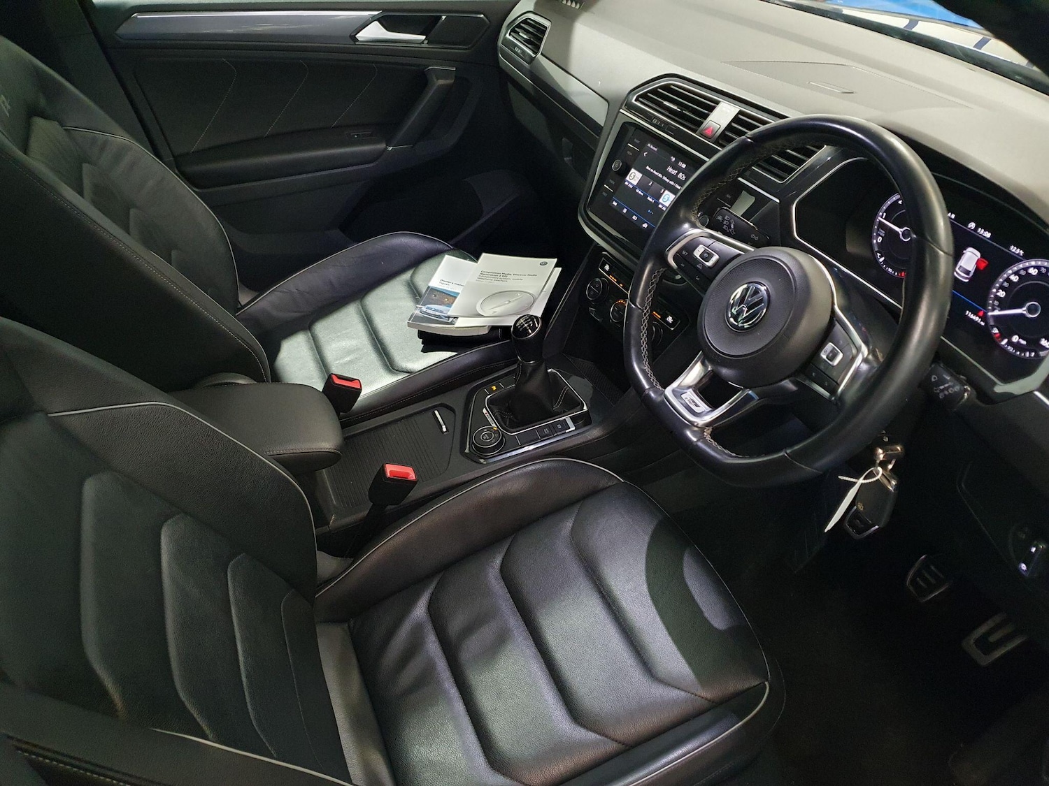 Used Volkswagen Tiguan 2018 for sale - 76898876: Photo 11