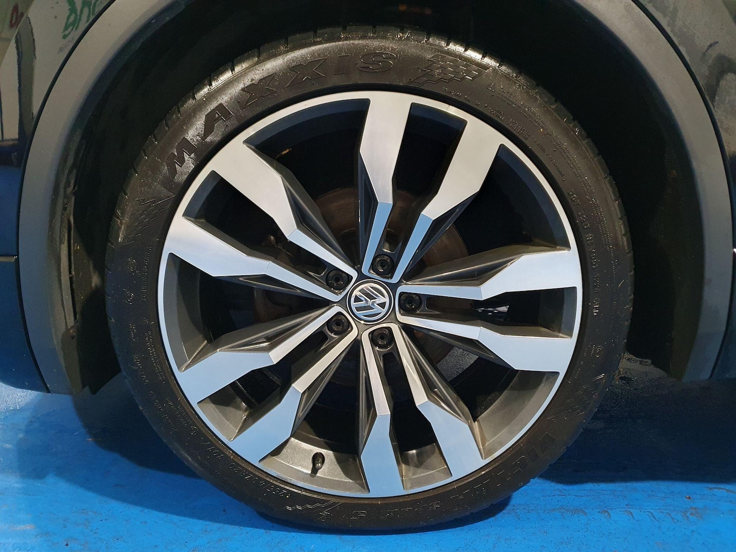 Used Volkswagen Tiguan 2018 for sale - 76898876: Photo 18